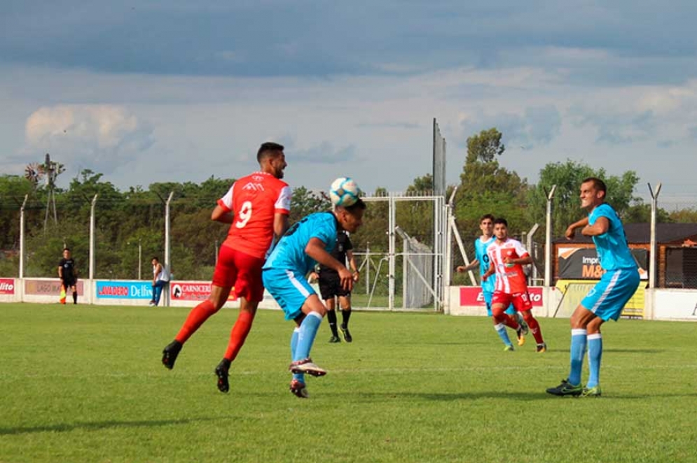 El CFC no pudo con Defendores Unidos de Zárate. 