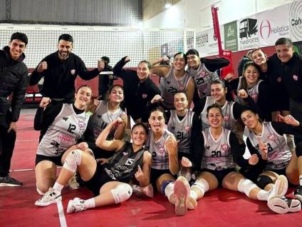 Vóley Femenino: CFC ganó y sigue de racha en lo más alto