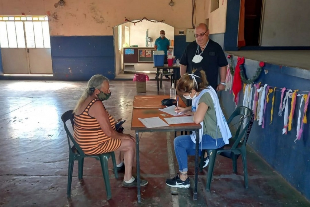 El concepto es ir a buscar a quienes no esten vacunados mediante una política sanitaria territorial.