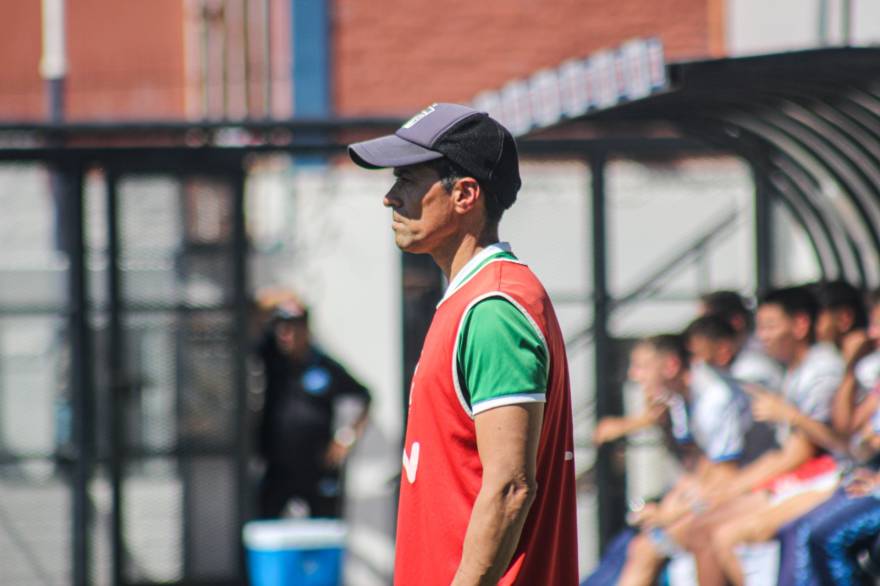 Sergio Alcoba dirigirá a la Primera de Ferro