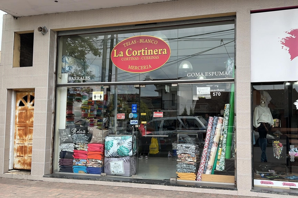 &quot;La Cortinera&quot;, un comercio céntrico con más de 20 años de trayectoria.