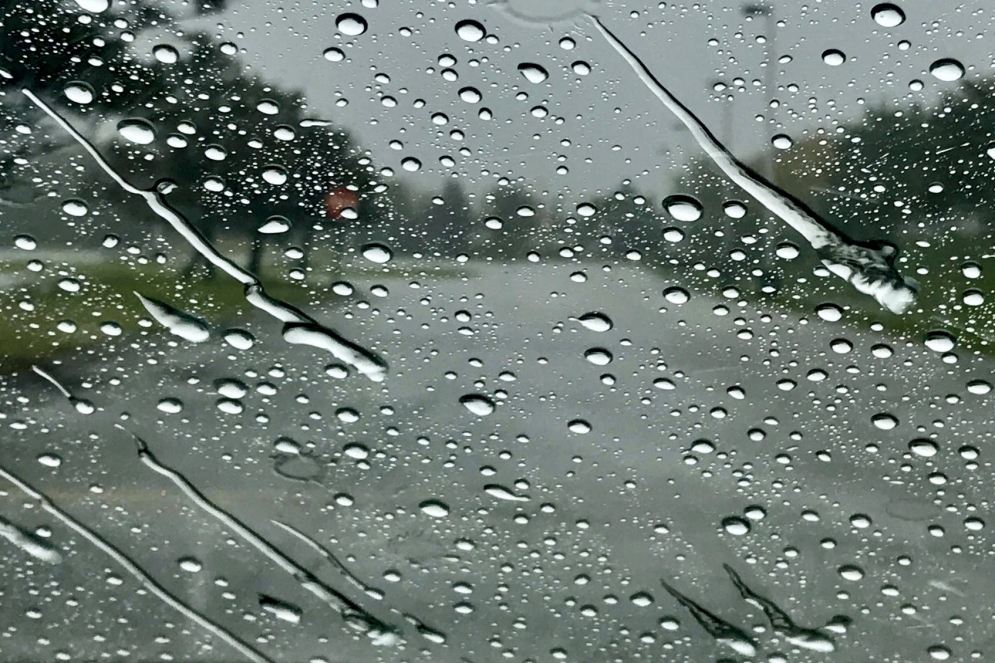 El SMN no anuncia actividad eléctrica durante las precipitaciones.