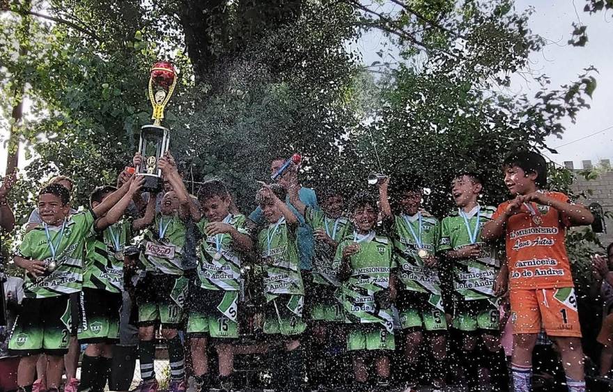 Arranca la temporada 2026 del fútbol barrial en Cañuelas