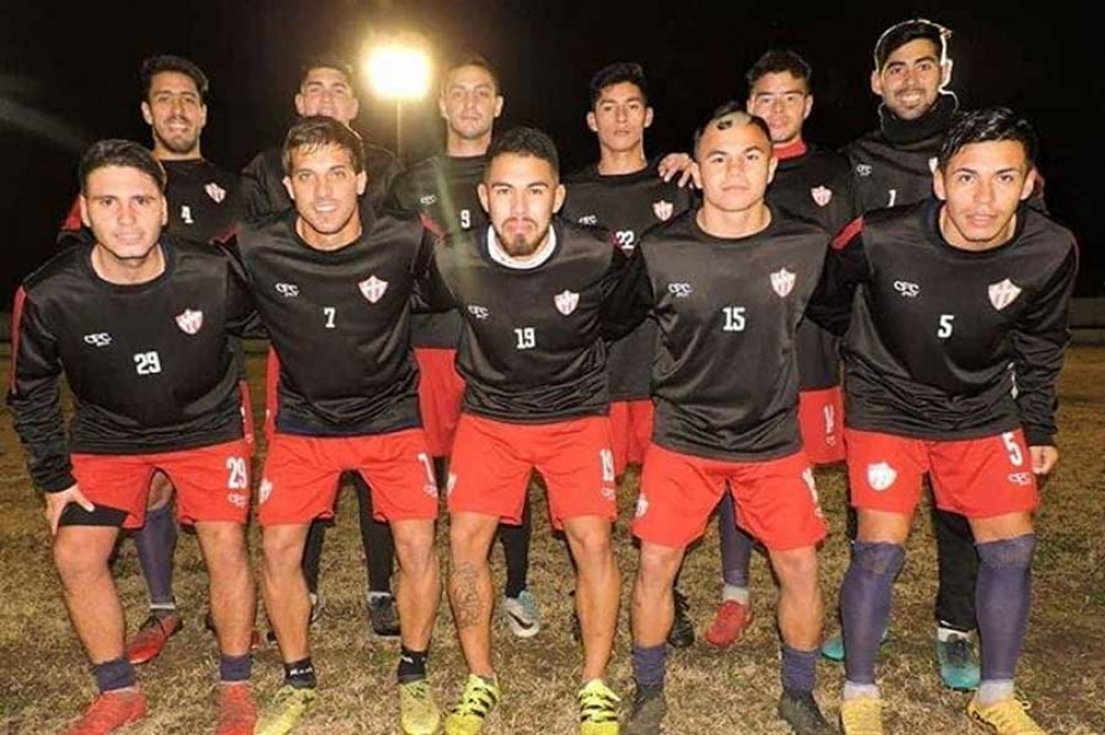 El CFC vuelve de Bolívar con dos victorias