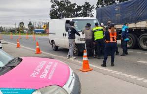 Controles viales: m&aacute;s de 100 infracciones y un detenido por una causa de abuso sexual