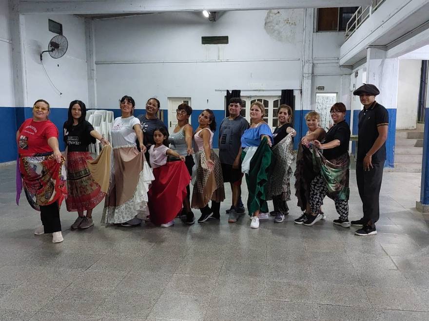 El Taller de Folklore “Los Pozos” prepara una gran peña para el 25 de Mayo