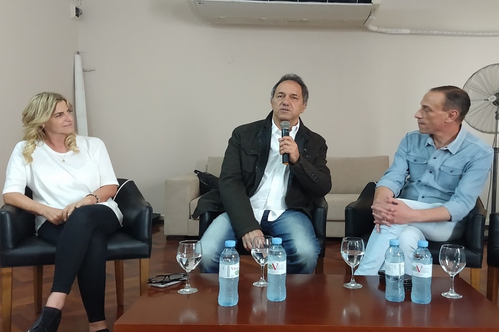 Marisa Fassi, Daniel Scioli y Gustavo Arrieta. 