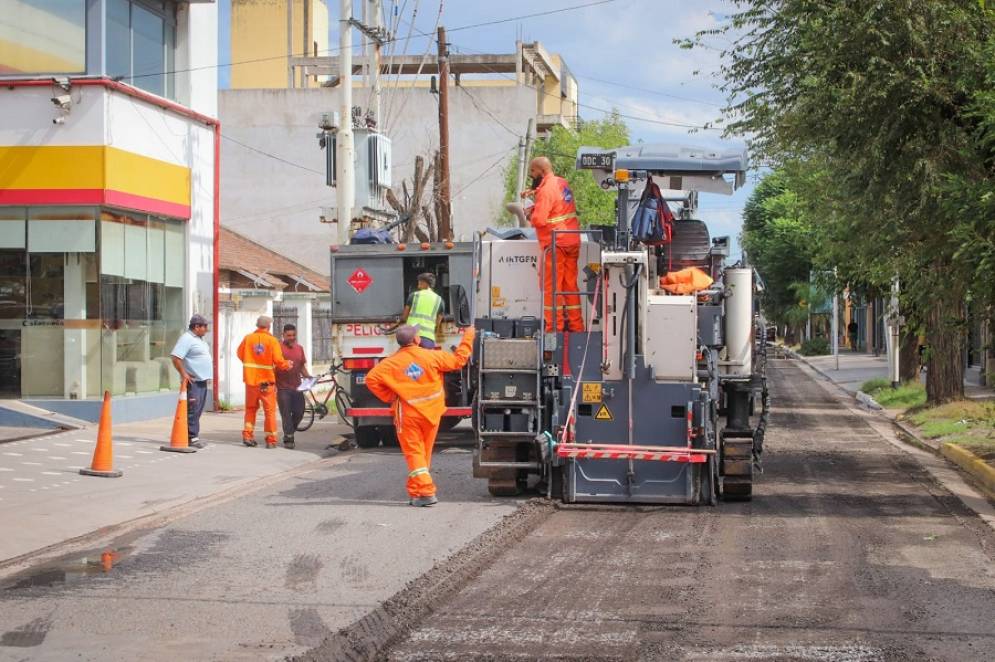 El transito está parcialmente interrumpido. 