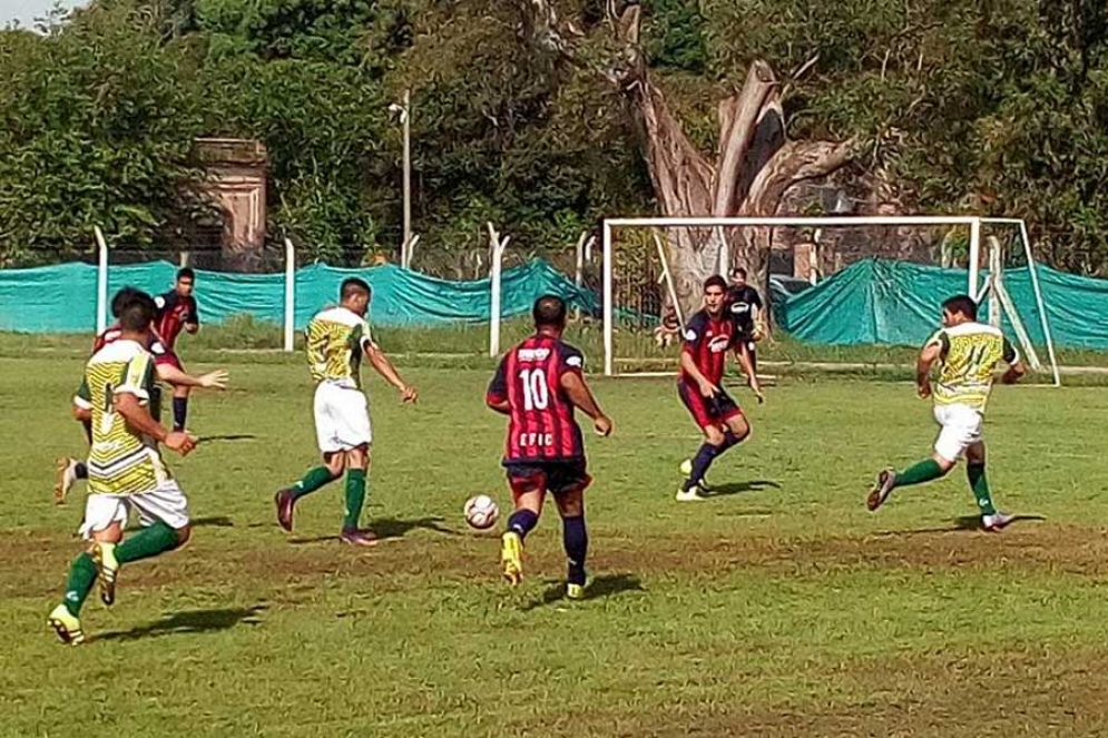 Uribe sigue ganando para intentar mantener la categoría. 