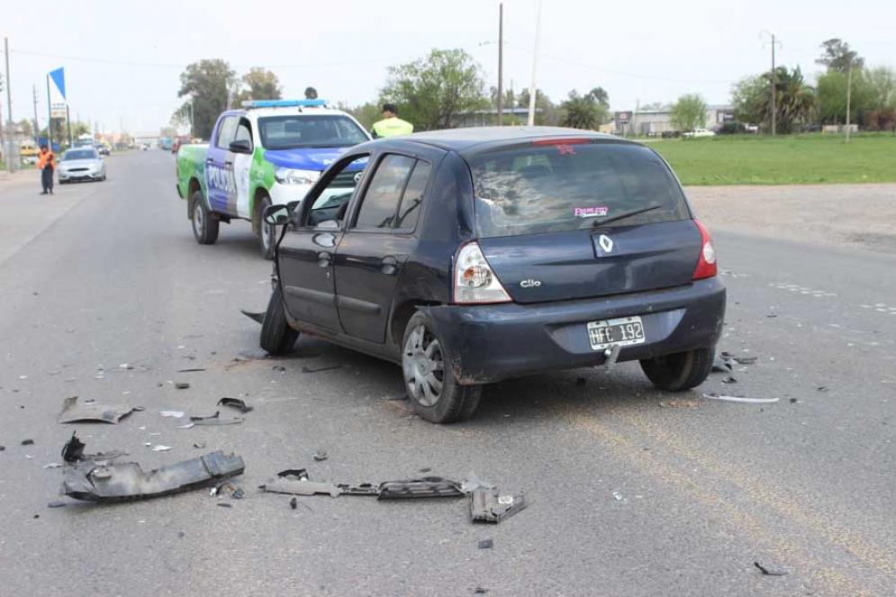 El Renault Clio fue el que sufrió mayores daños.