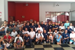 Trabajadores de Cabaña Argentina reconocieron a los Bomberos de nuestra ciudad