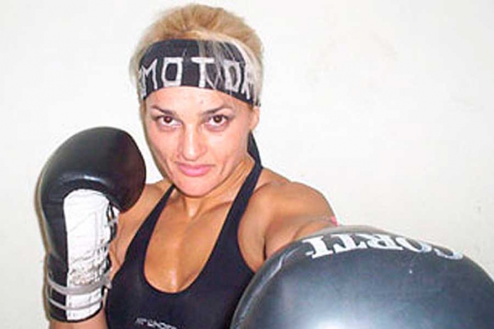 Alejandra la &quot;Locomotora Olivera.