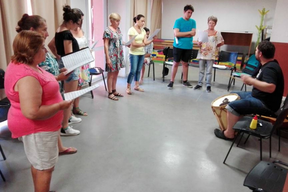 Uno de los talleres en plena clase.