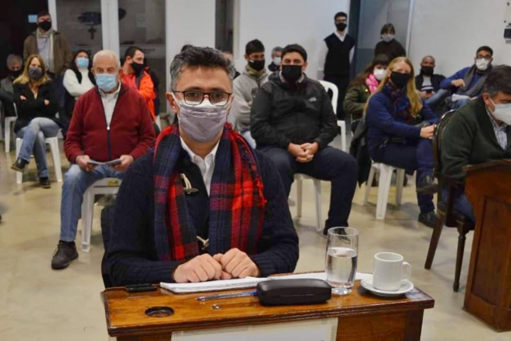 El concejal del oficialismo, Cid Menna, apuntó a la oposición.