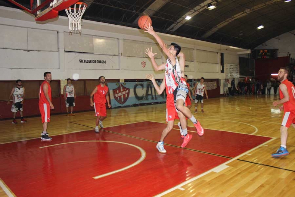 Cañuelas logró una victoria muy importante frente a Independiente. 