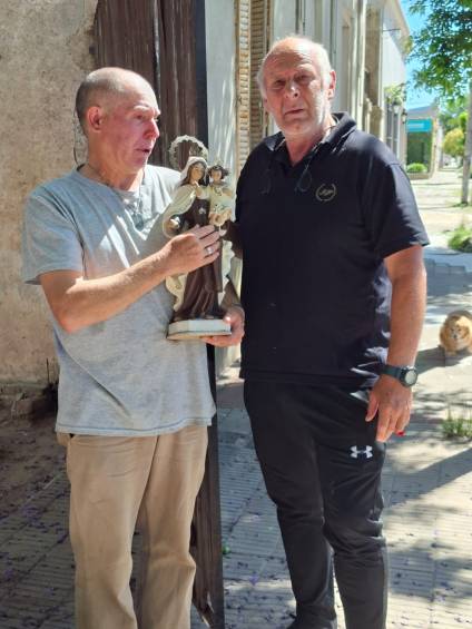 Apareció la virgencita de la Plaza Belgrano