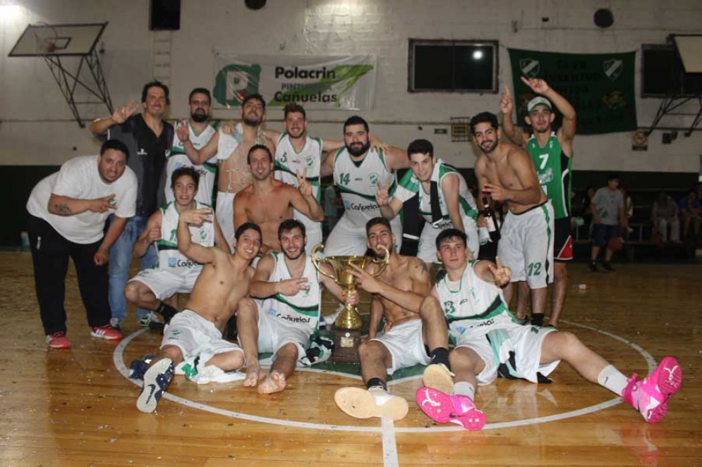 Con la presencia de más 400 hinchas, Juventud gritó campeón y sus jugadores festejaron en el Vicente Politano. 