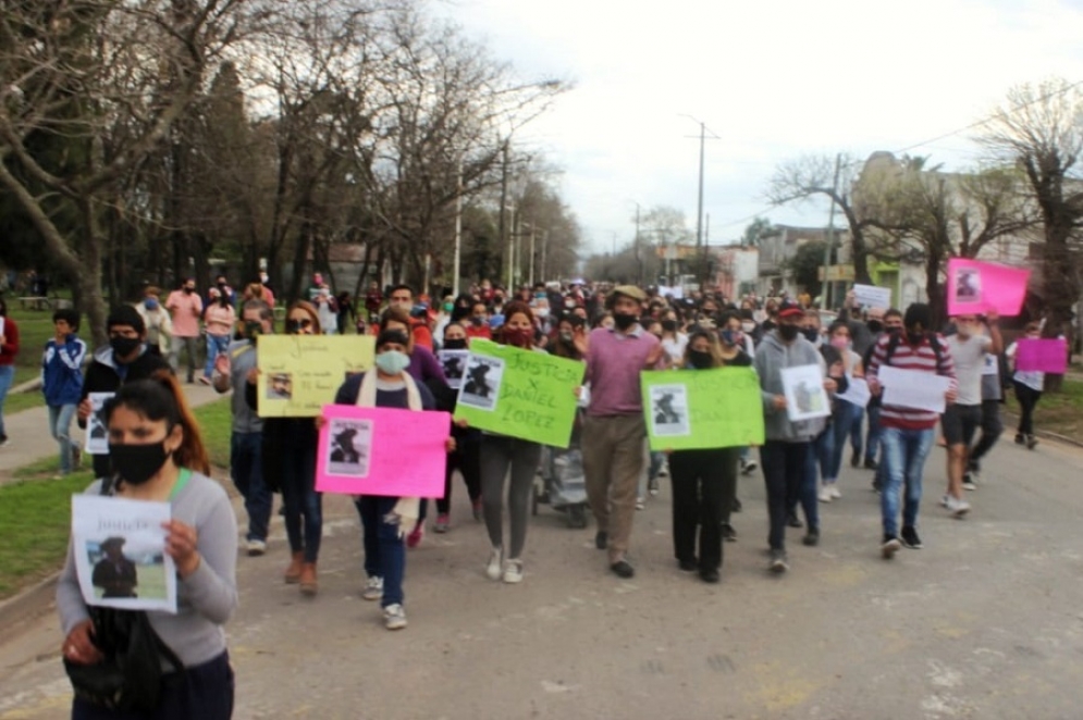 Marcharon por Av. Libertad hacia el Parque de la Salud. 