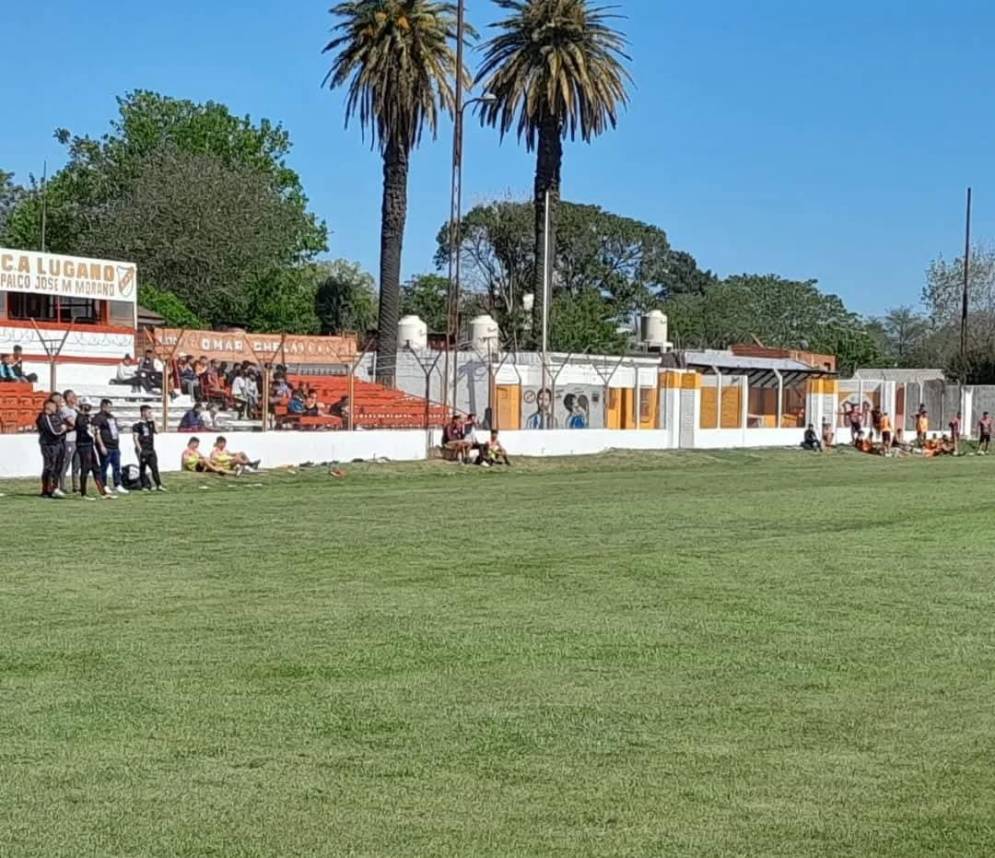Un clásico estadio de la última categoría del ascenso argentino.