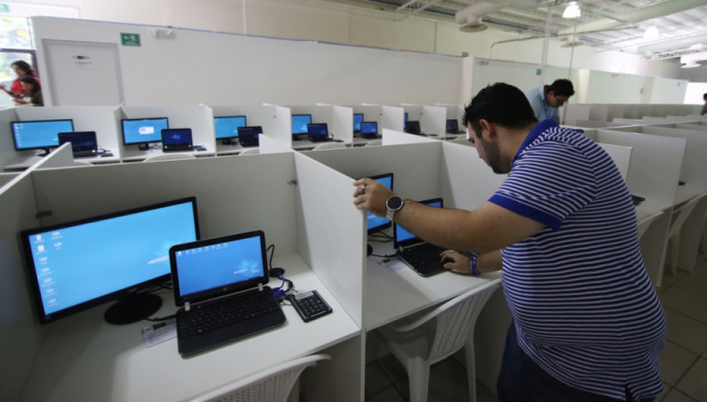 ¿Cuáles son las escuelas que cuentan con las máquinas de Smartmatic?