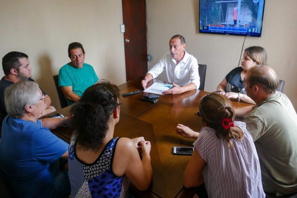 La reunión entre las autoridades de la sociedad de fomento y el intendente Arrieta. 