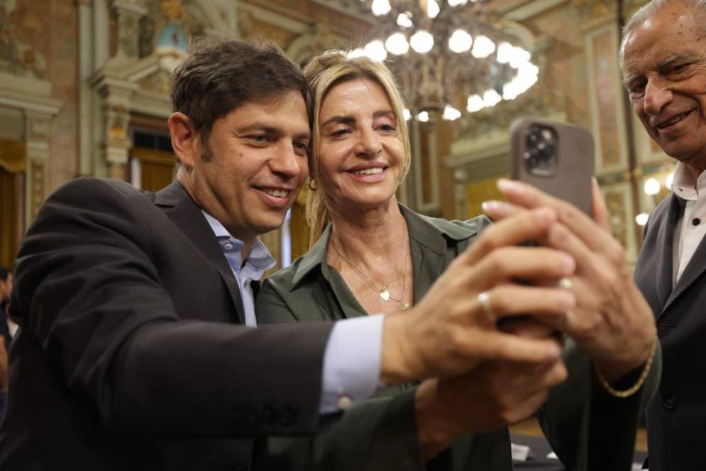 La selfie entre los funcionarios.