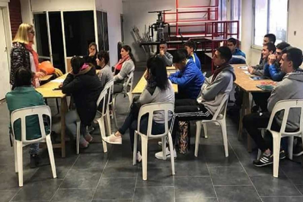 Comenzó a dictarse FINES en el CFC