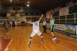 Juventud perdió 86-72 ante Defensores Unidos