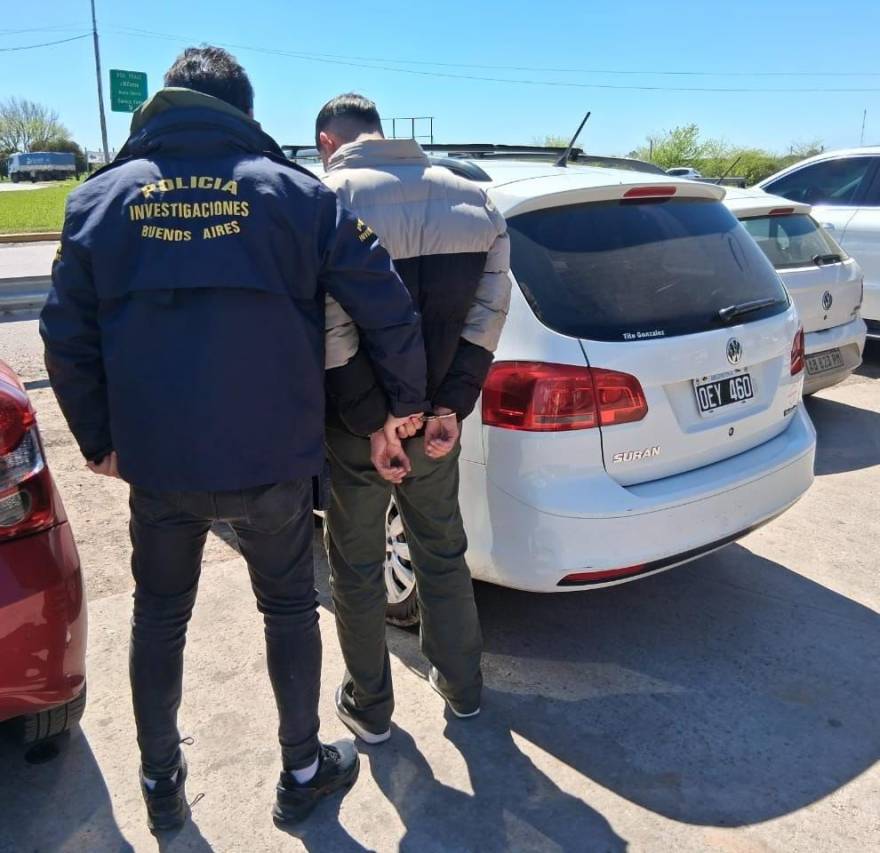 Detienen en Cañuelas a un estafador que pretendía vender un auto robado usando documentos falsos
